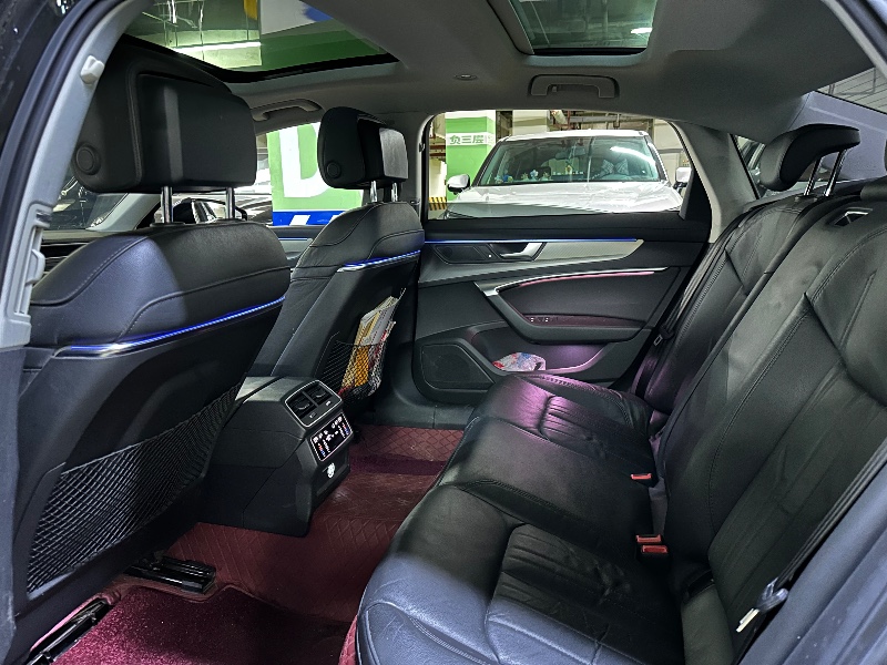 成都21年奥迪A6L5