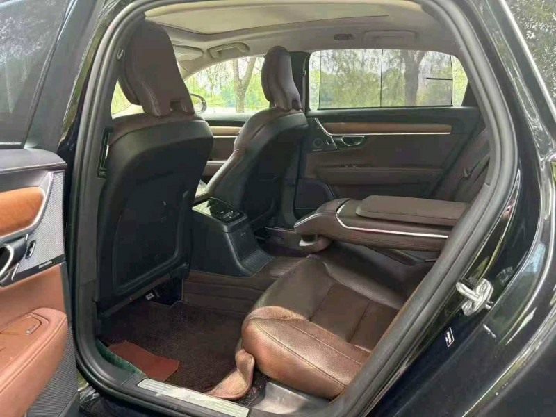 南昌20年沃尔沃S906