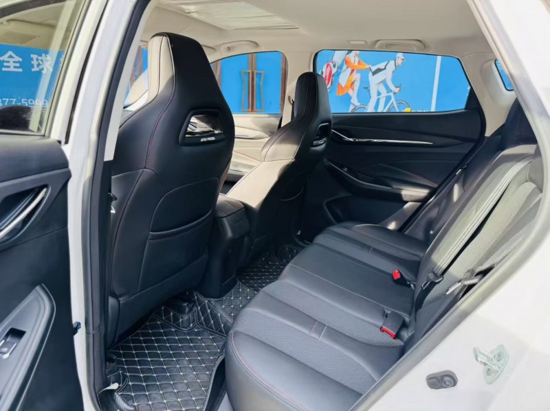 深圳22年长安汽车欧尚6