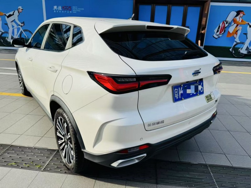 深圳22年长安汽车欧尚8