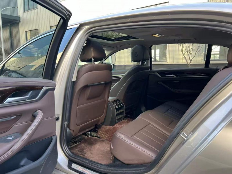 徐州20年宝马5系4