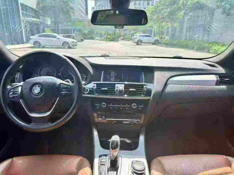 江门18年宝马X44