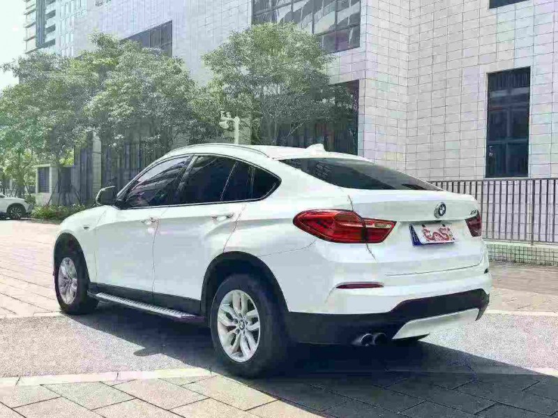 江门18年宝马X47