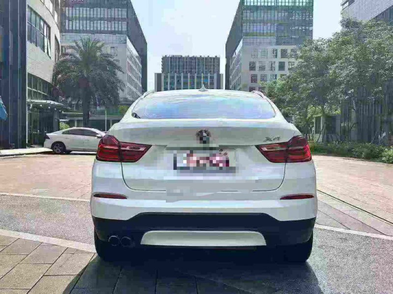 江门18年宝马X49