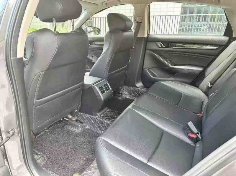 江门20年本田雅阁6