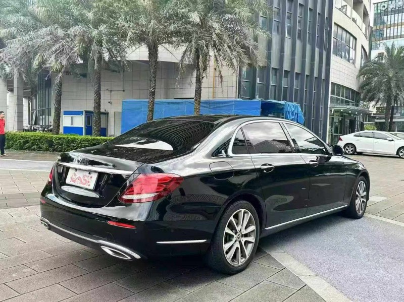 江门19年奔驰E8