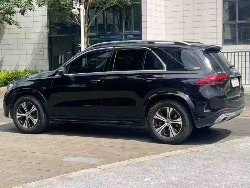 江门23年奔驰GLE7