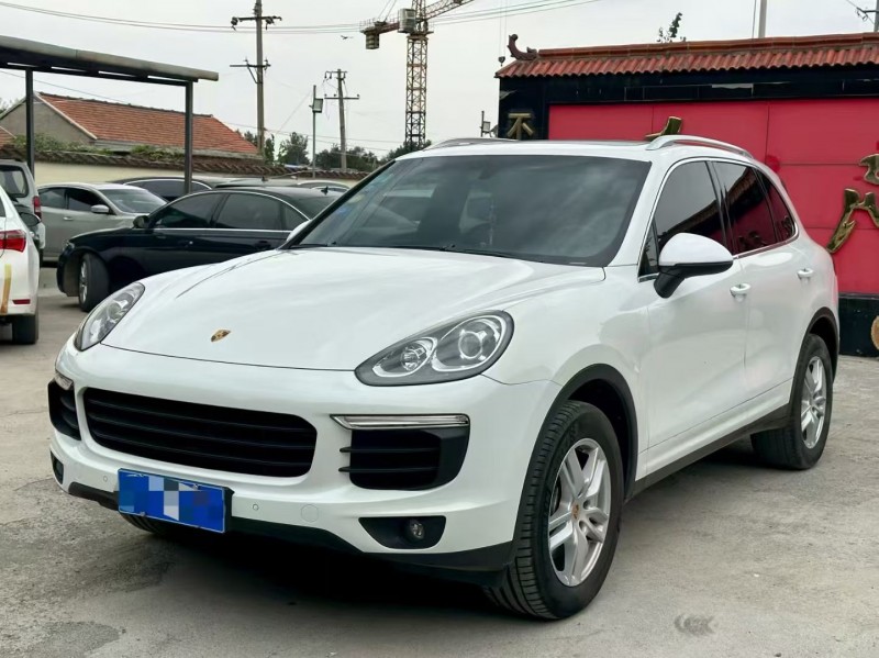 淄博17年保时捷卡宴2