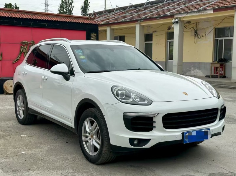 淄博17年保时捷卡宴3