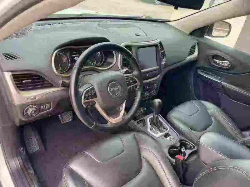 连云港18年Jeep自由光5