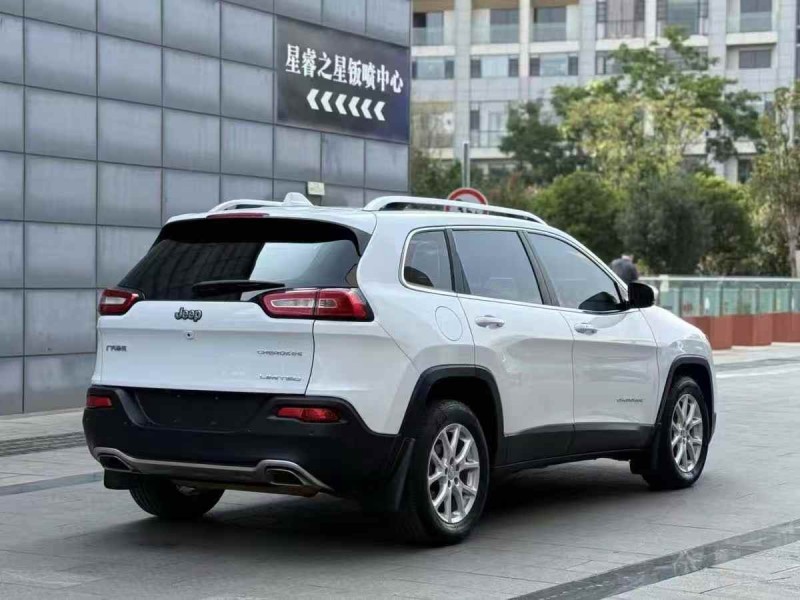 连云港18年Jeep自由光7