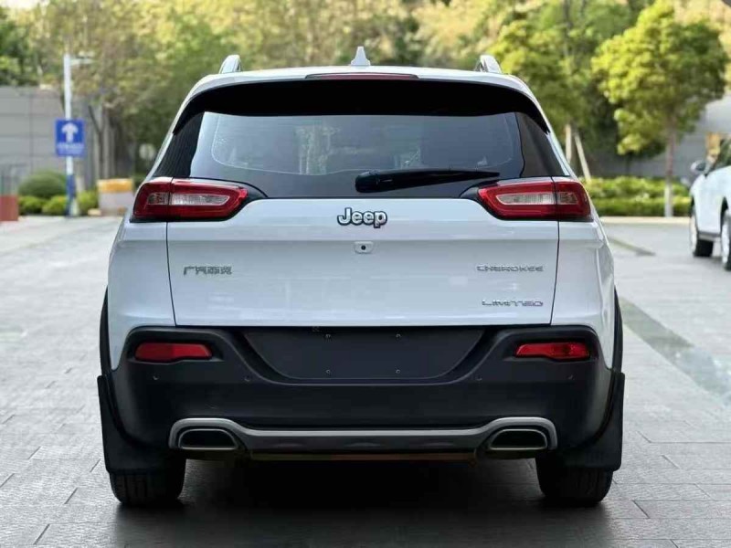 连云港18年Jeep自由光9