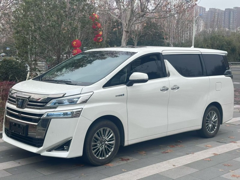 郑州22年丰田威尔法2