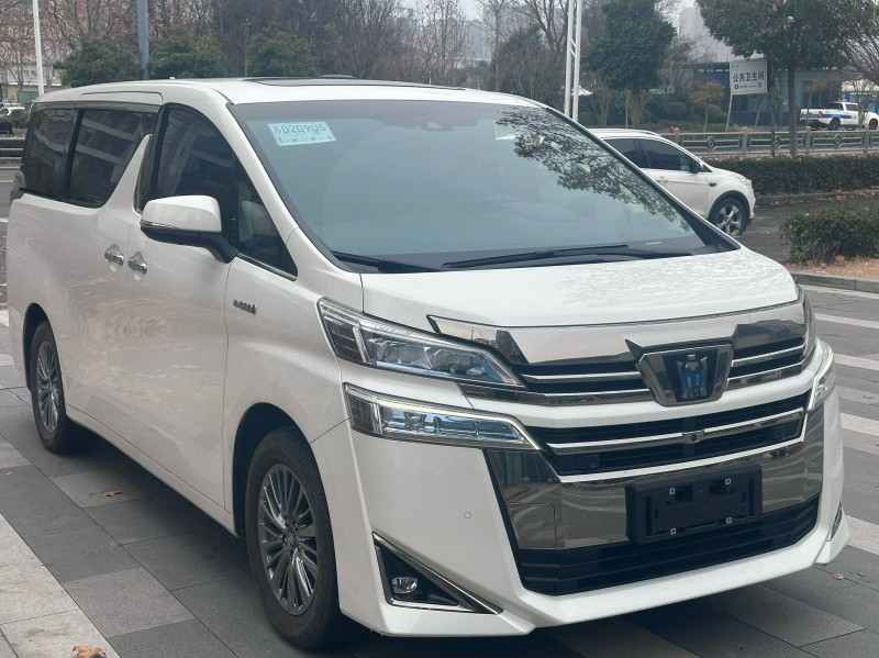 郑州22年丰田威尔法3