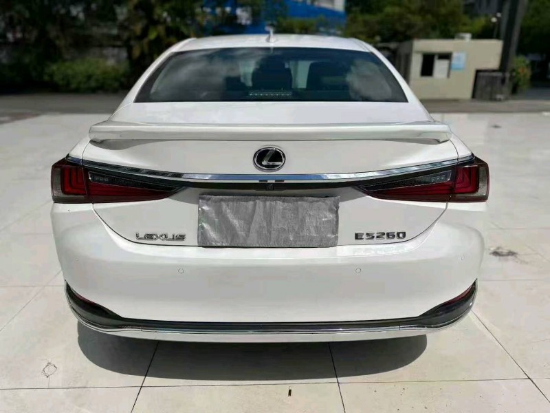 佛山20年雷克萨斯ES9