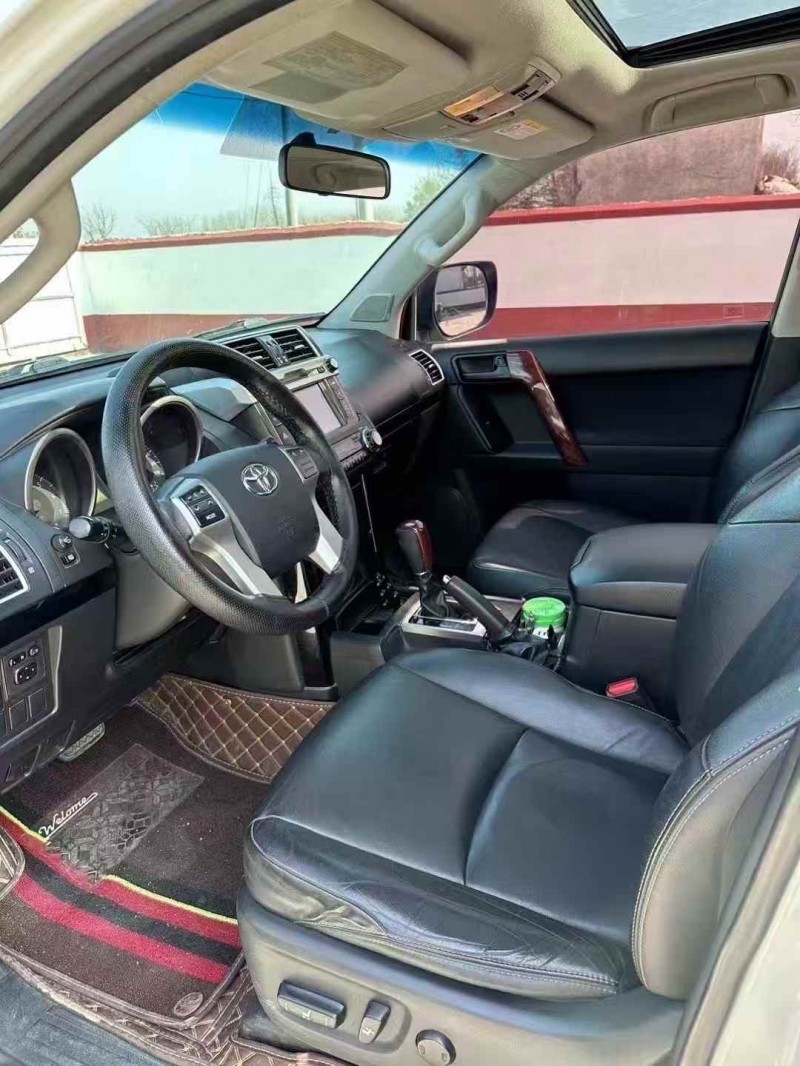 烟台17年丰田普拉多5