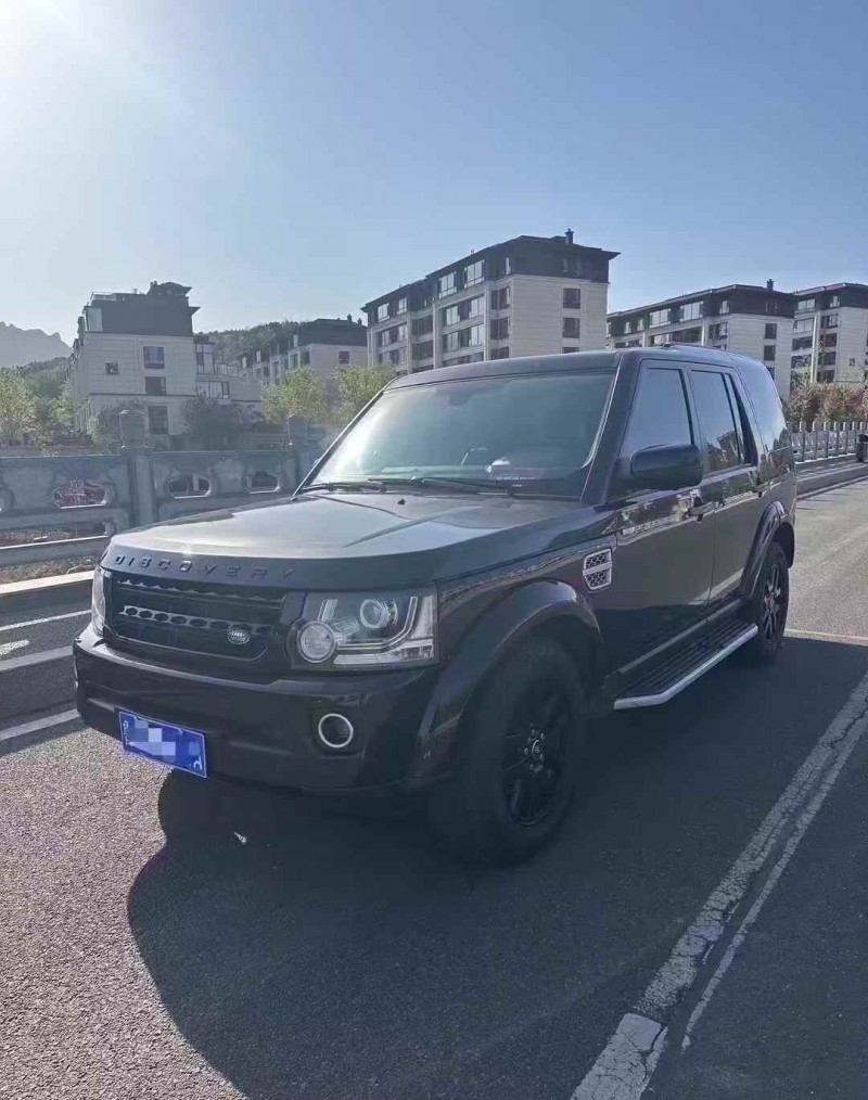 青岛10年路虎发现3