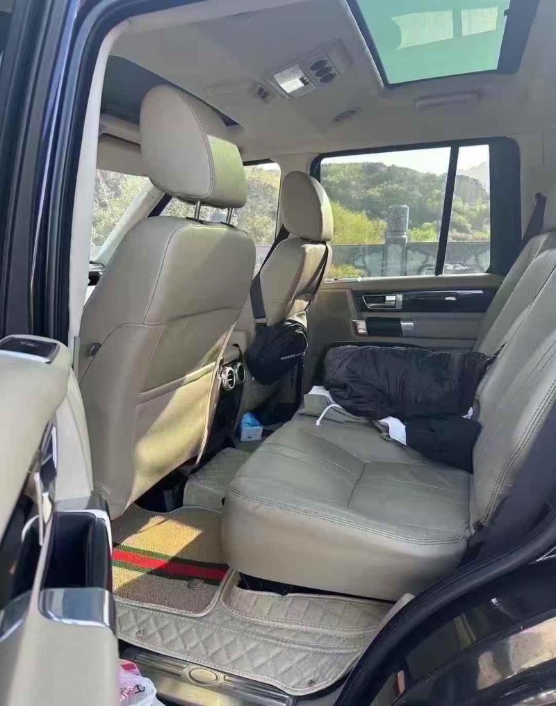 青岛10年路虎发现6