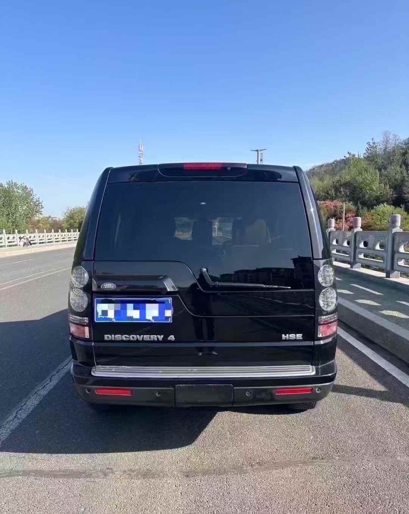 青岛10年路虎发现9