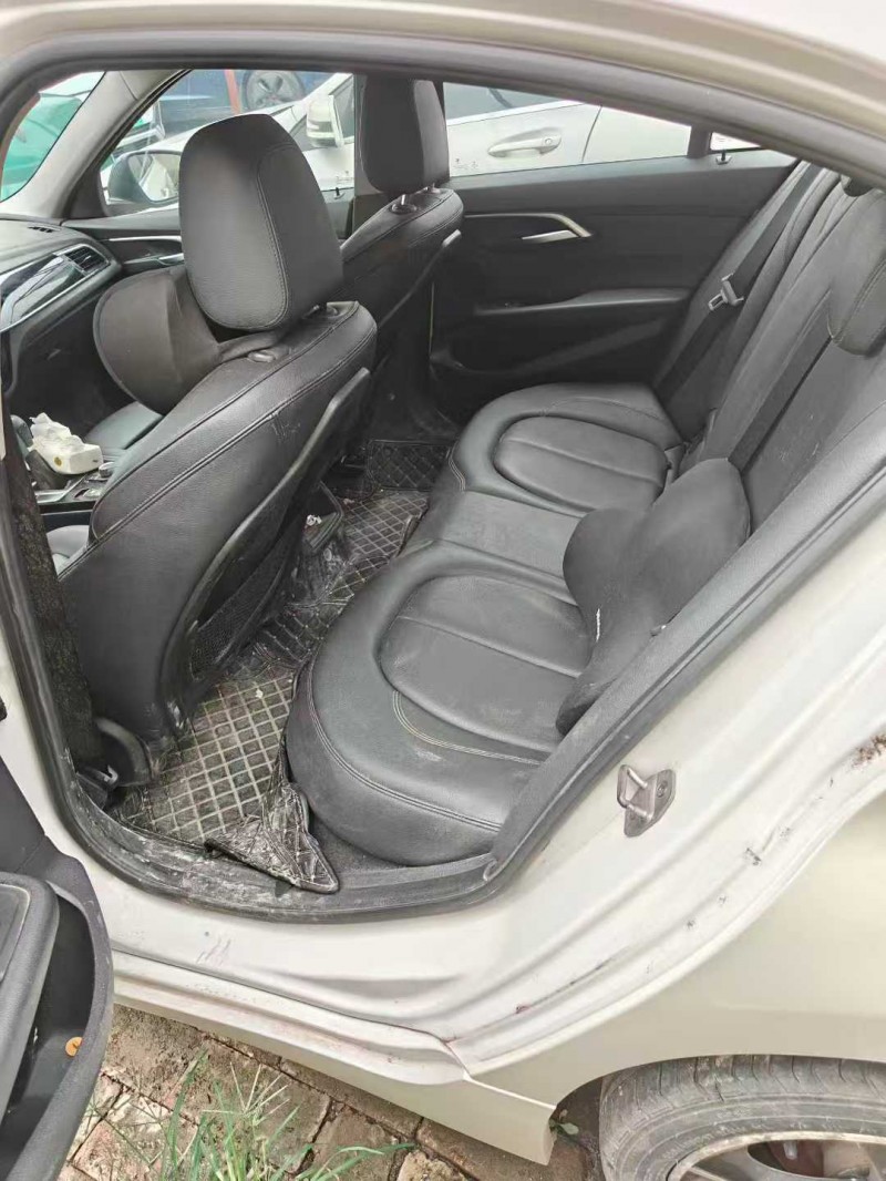 南通18年宝马1系6