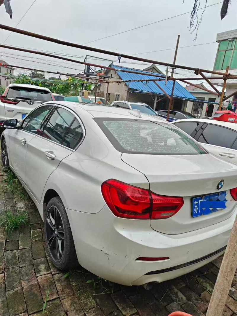 南通18年宝马1系7