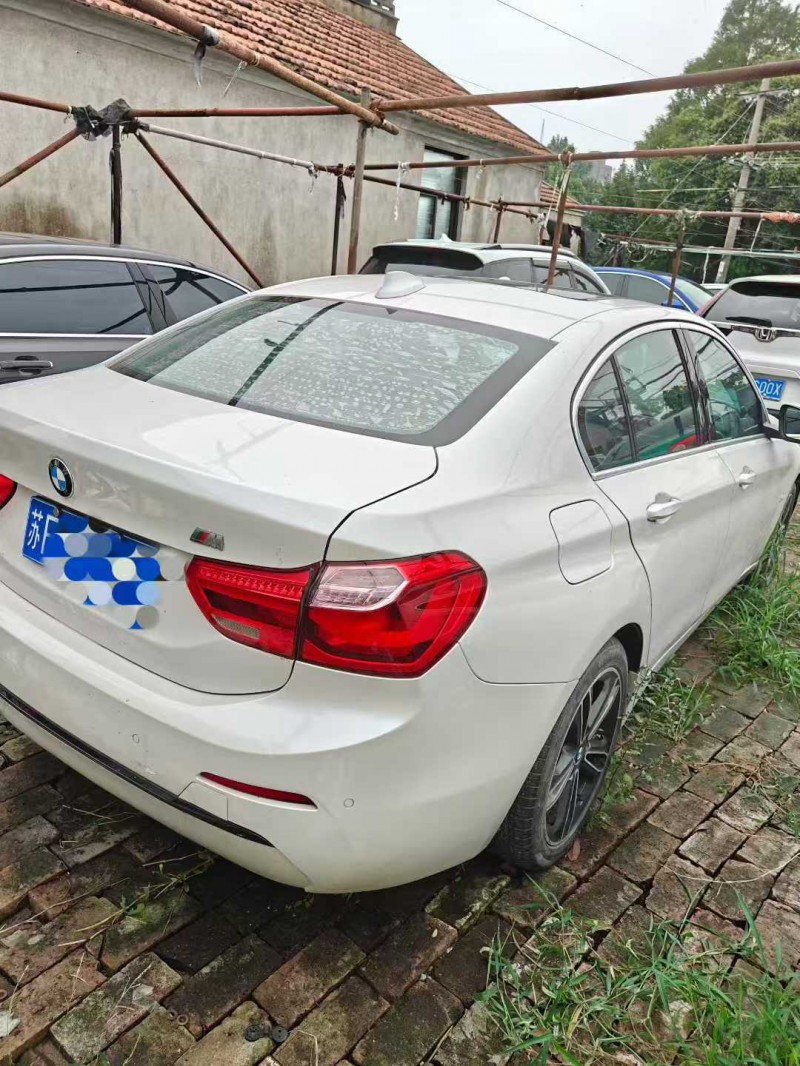 南通18年宝马1系8