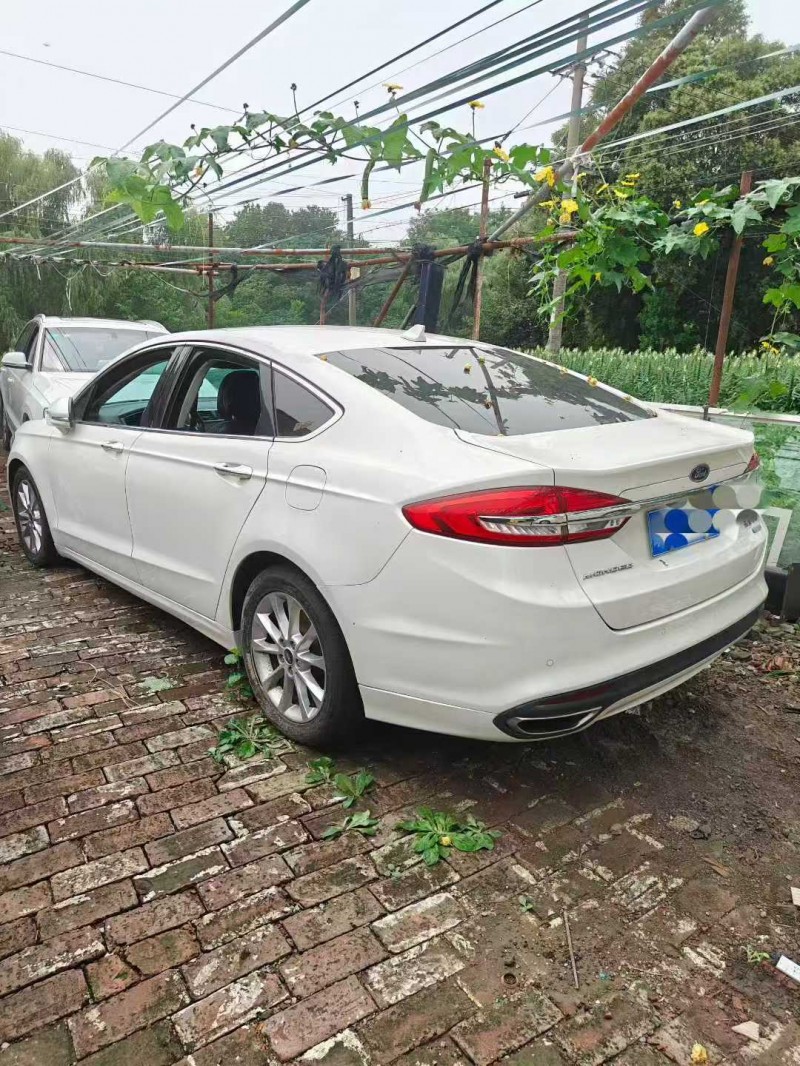 南通17年福特蒙迪欧8