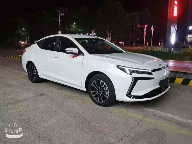 娄底25年江淮爱跑3