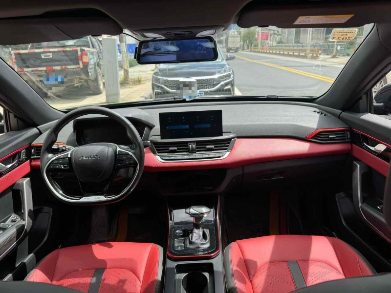 娄底21年东风奕炫5