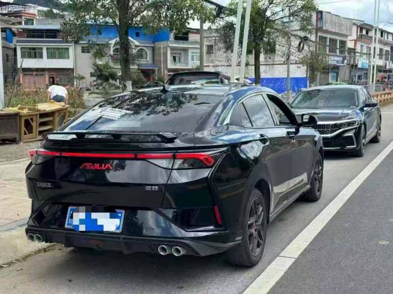 娄底21年东风奕炫8