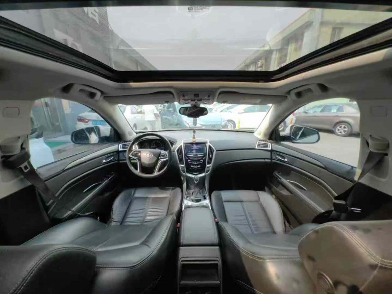 中山16年凯迪拉克SRX5