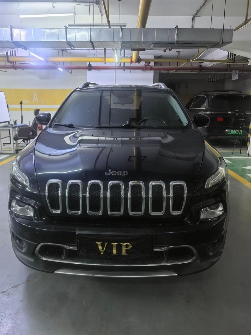 孝感18年Jeep自由光1