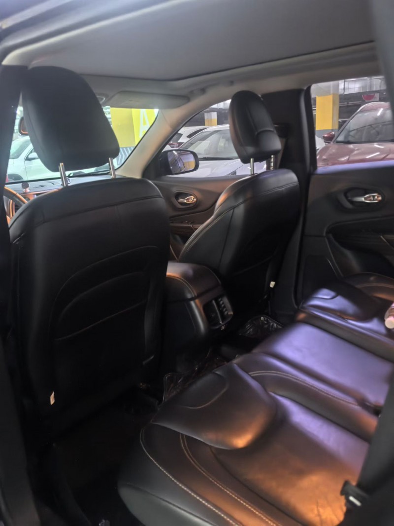 孝感18年Jeep自由光6