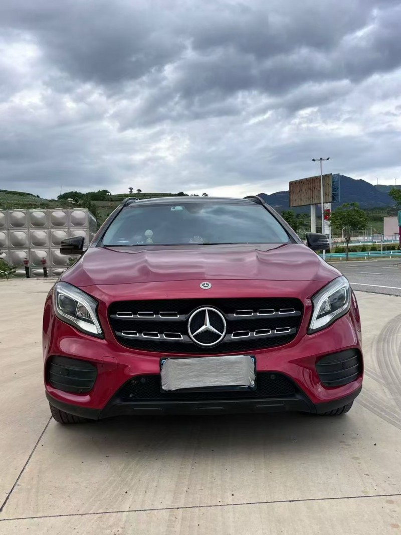 昭通19年奔驰GLA1