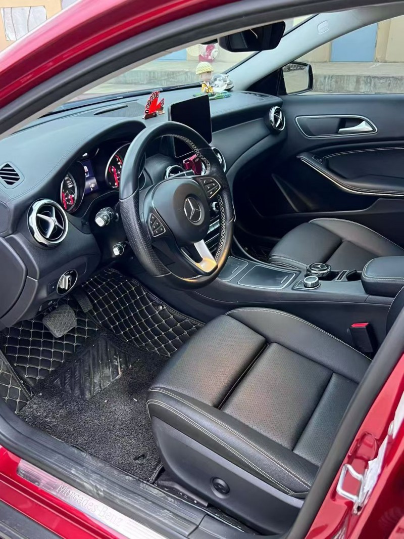 昭通19年奔驰GLA5