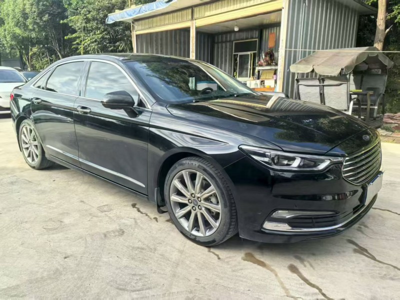 思茅21年福特金牛座2