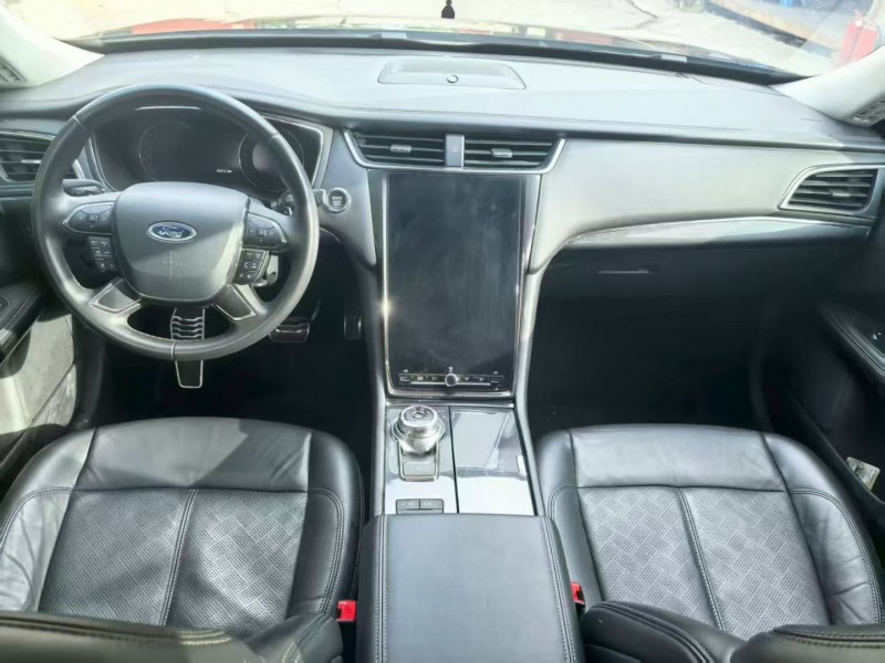 思茅21年福特金牛座3