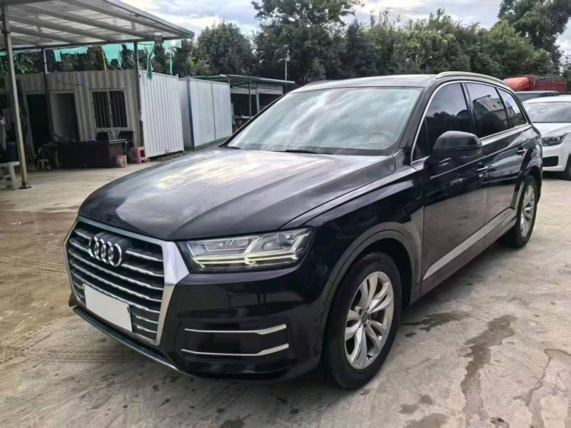 丽江18年奥迪Q73