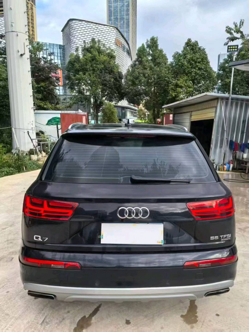 丽江18年奥迪Q79