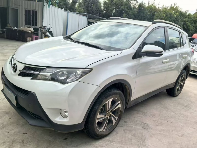 思茅15年丰田RAV42