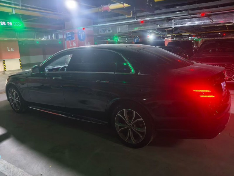 曲靖20年奔驰E8