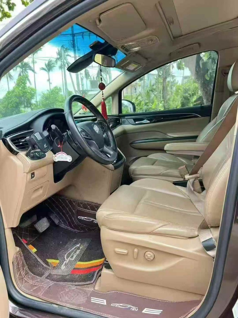 钦州18年别克GL85