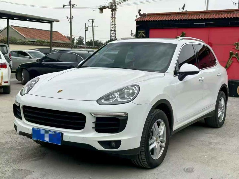 淄博17年保时捷卡宴3