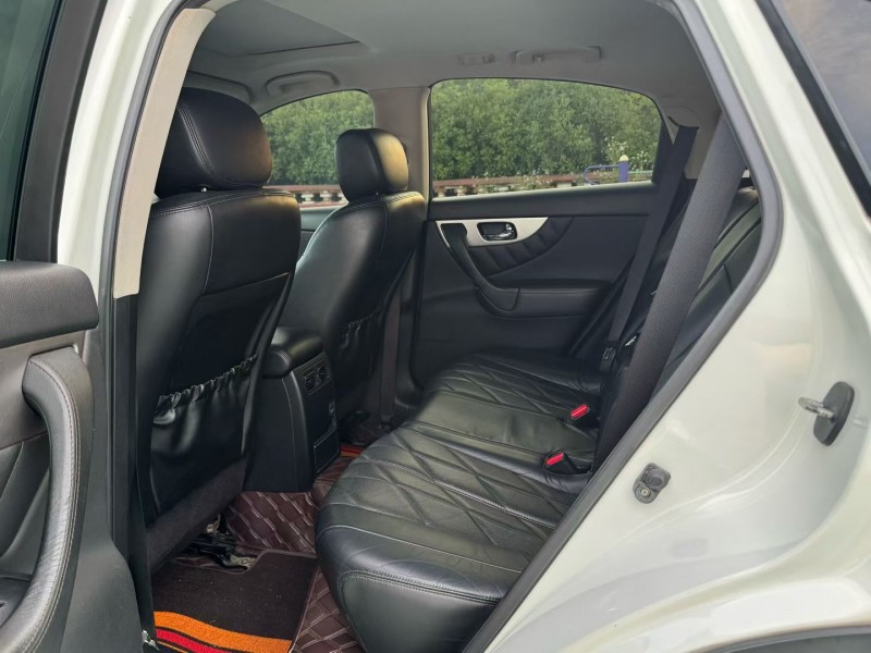 青岛14年英菲尼迪QX705