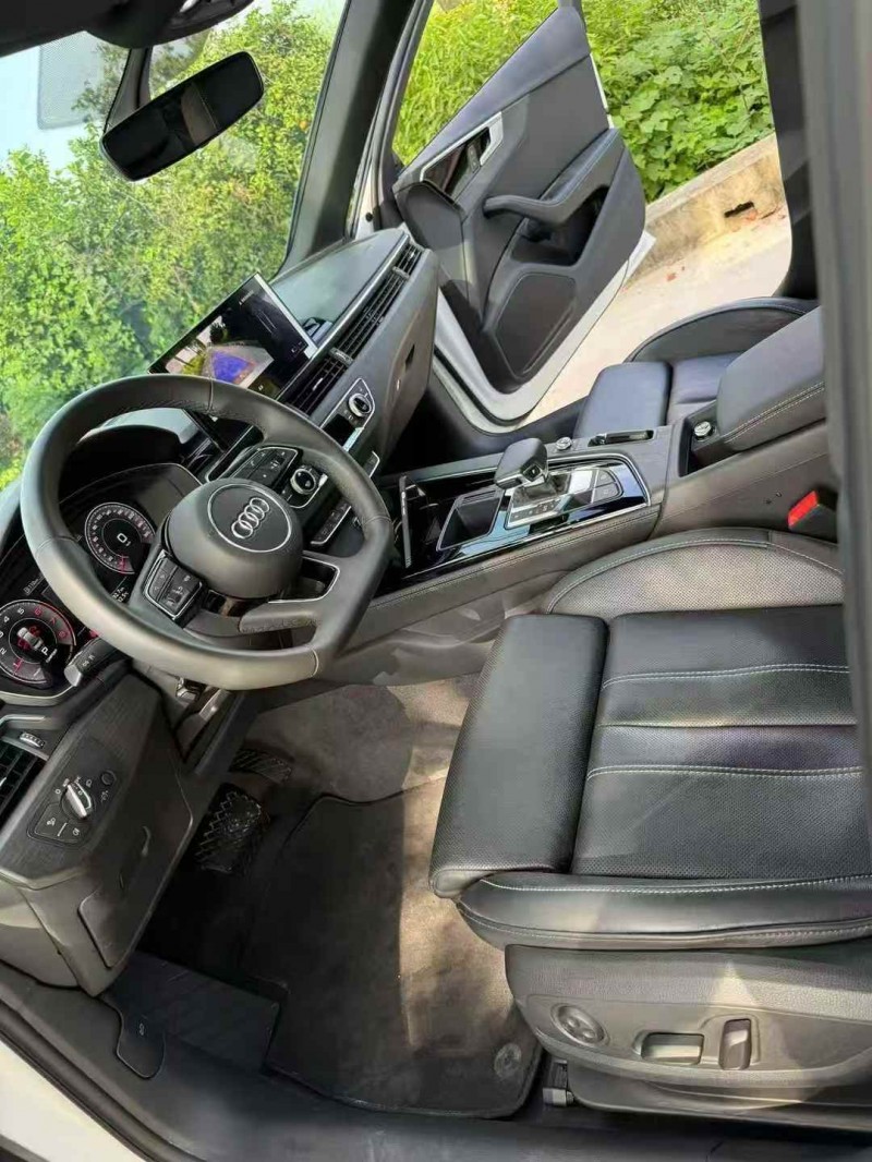 苏州23年奥迪A4L7