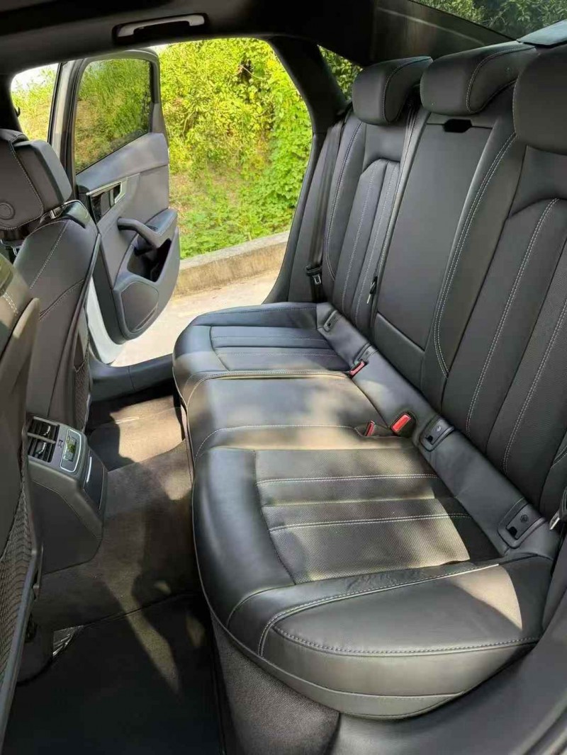 苏州23年奥迪A4L8