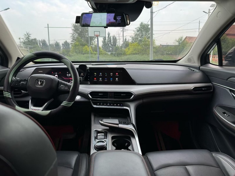 青岛21年长安汽车UNI4