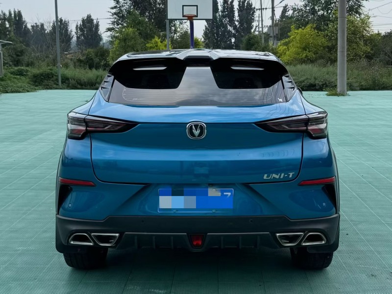 青岛21年长安汽车UNI6