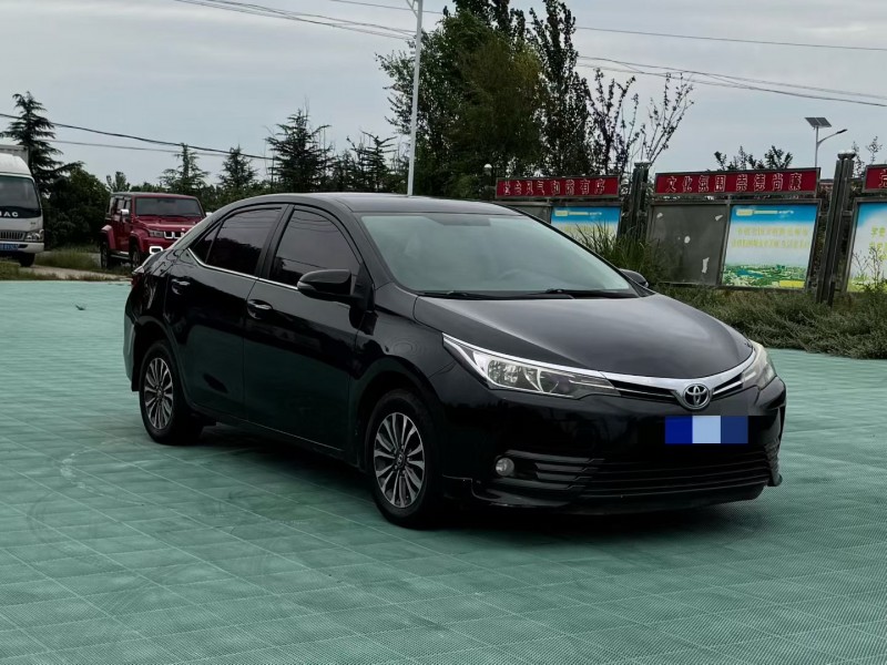 青岛17年丰田卡罗拉2