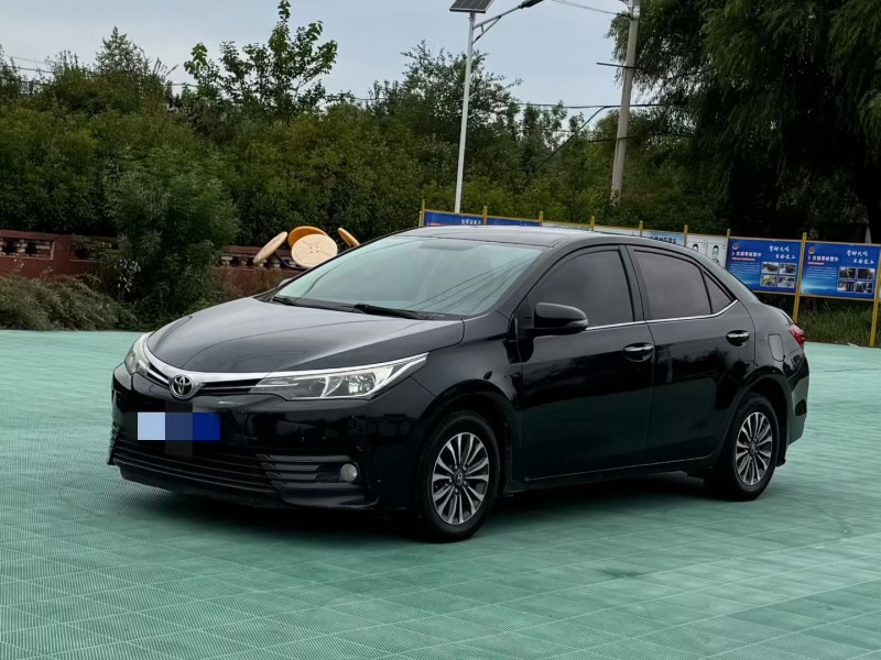 青岛17年丰田卡罗拉3